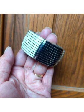 Vintage* 80s Silver-tone Black & White Striped Enamel Statement Bangle